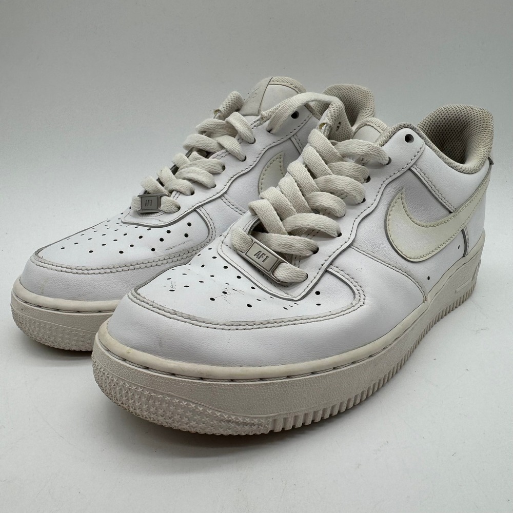 Nike Air Force 1 Womens US 9 White Low Top Lace Up Sneakers Casual Shoes